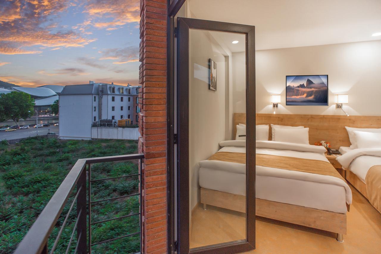 טביליסי Bridge Boutique Hotel מראה חיצוני תמונה
